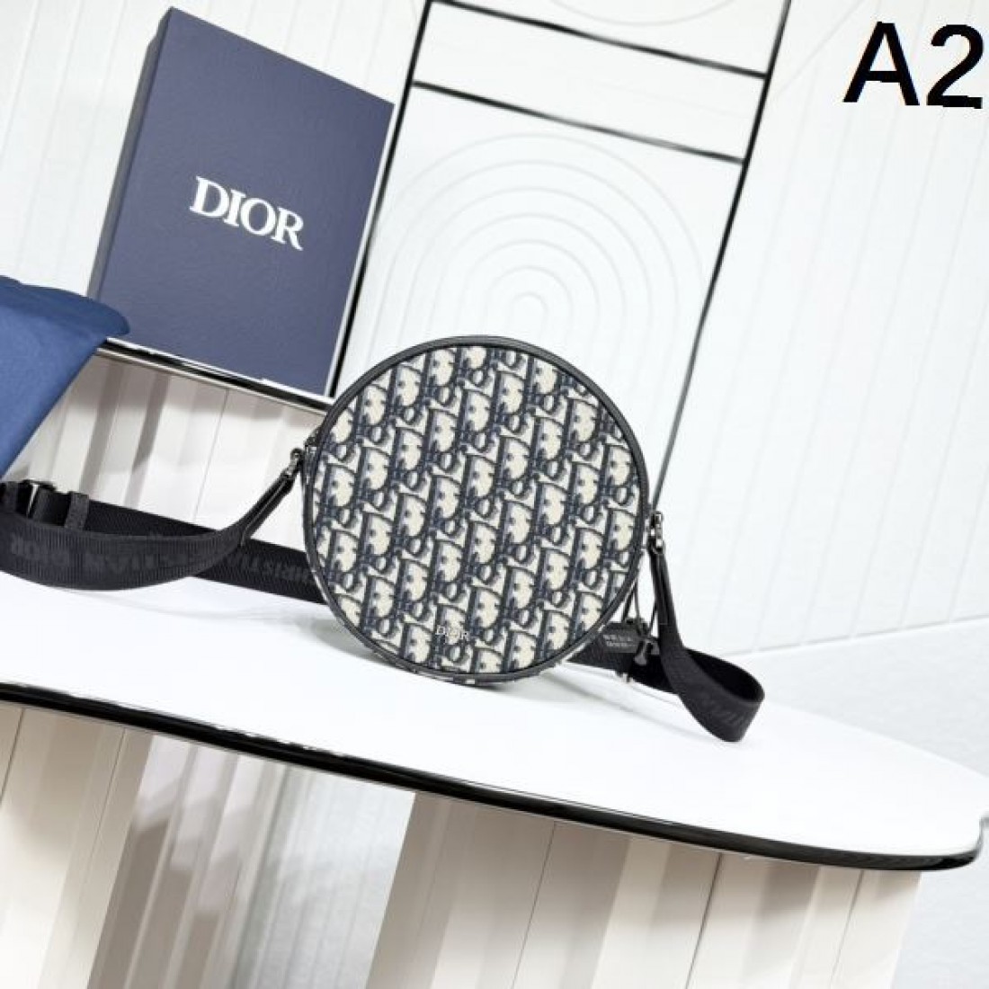 華やかでエレガントな ディオール コピー ショルダーバッグ DIOR 存在感抜群