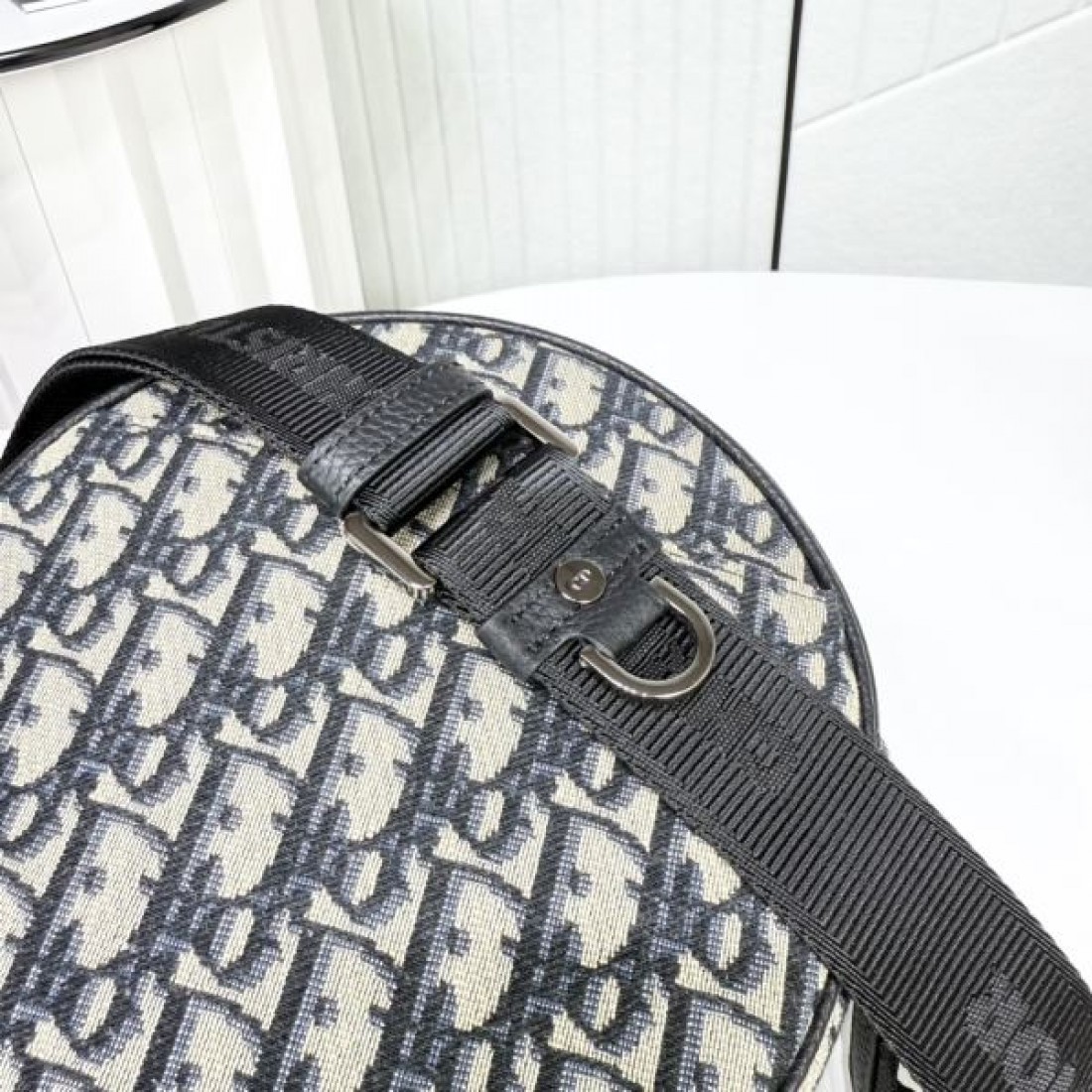 華やかでエレガントな ディオール コピー ショルダーバッグ DIOR 存在感抜群