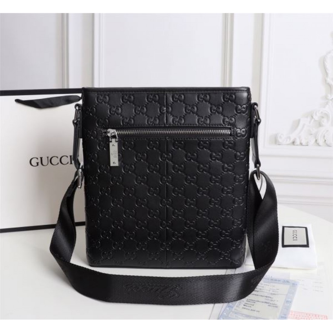 上品で都会的な GUCCI グッチ コピー ショルダーバッグ 洗練された印象に