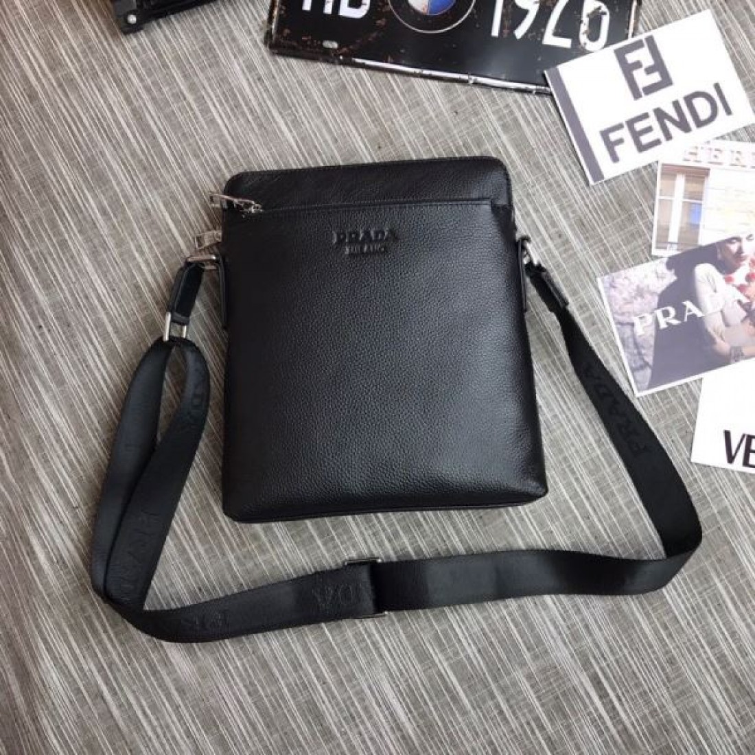 高級感ただよう プラダ コピー ショルダーバッグ PRADA 洗練された雰囲気