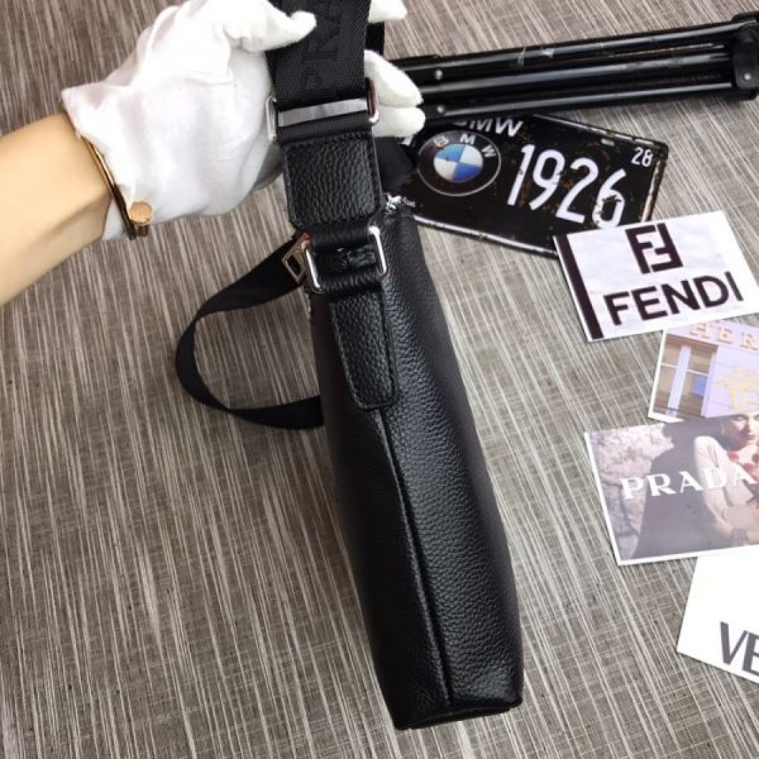 高級感ただよう プラダ コピー ショルダーバッグ PRADA 洗練された雰囲気