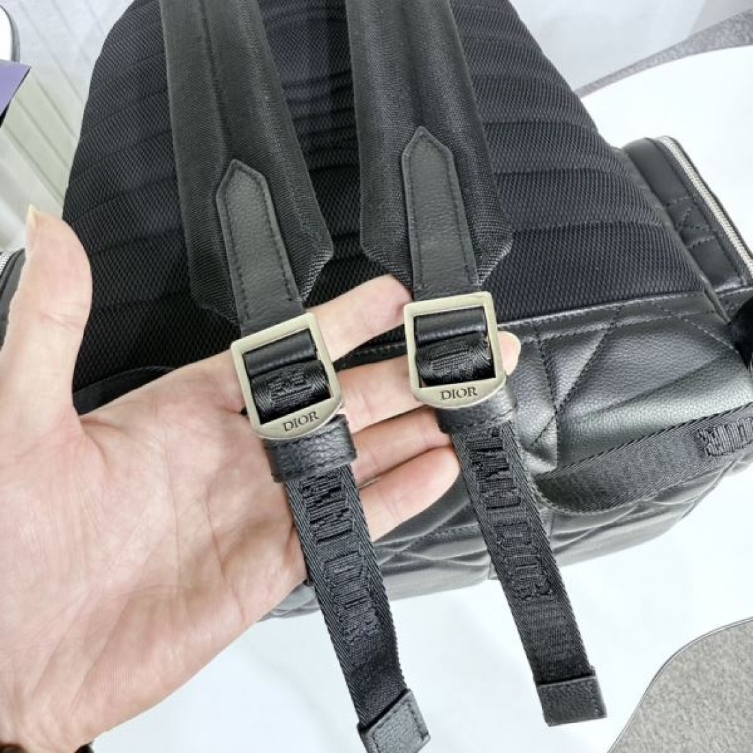  ディオール コピー バックパック DIOR 洗練されたデザインで毎日活躍