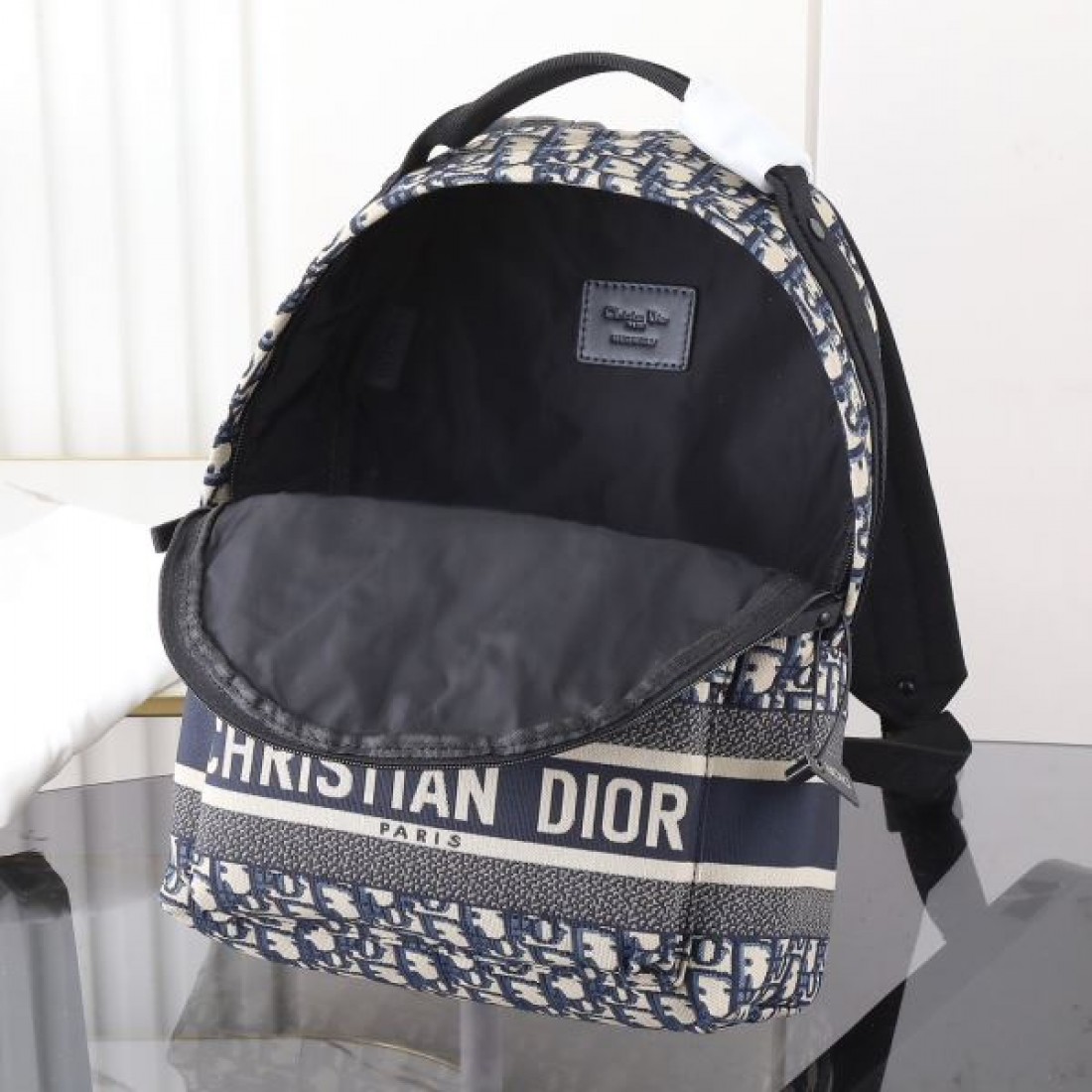 実用的でシックな DIOR ディオール コピー バックパック 使いやすさ抜群
