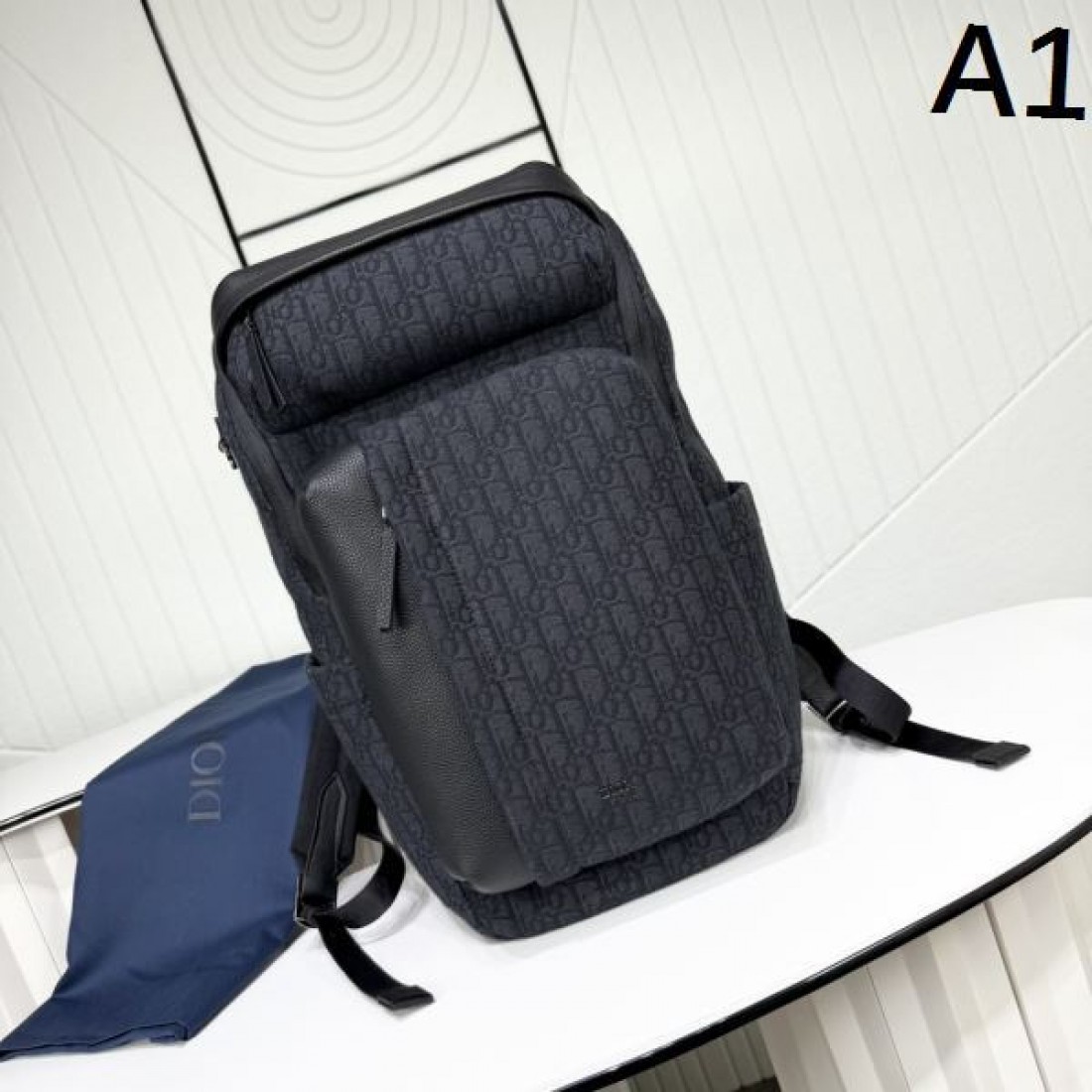 DIOR ディオール コピー バックパック 高級感ただよう洗練された仕上がり