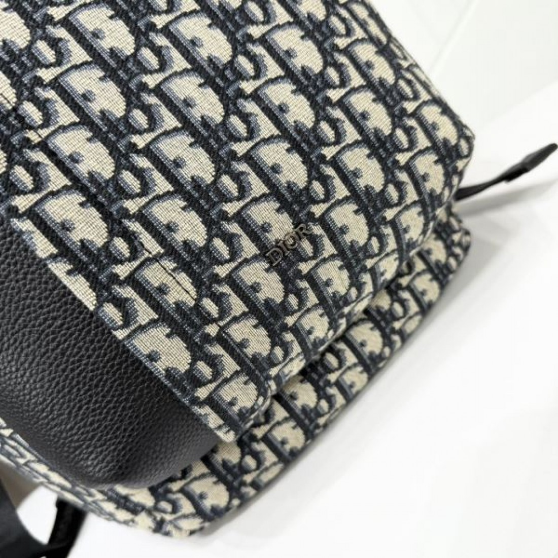 DIOR ディオール コピー バックパック 高級感ただよう洗練された仕上がり