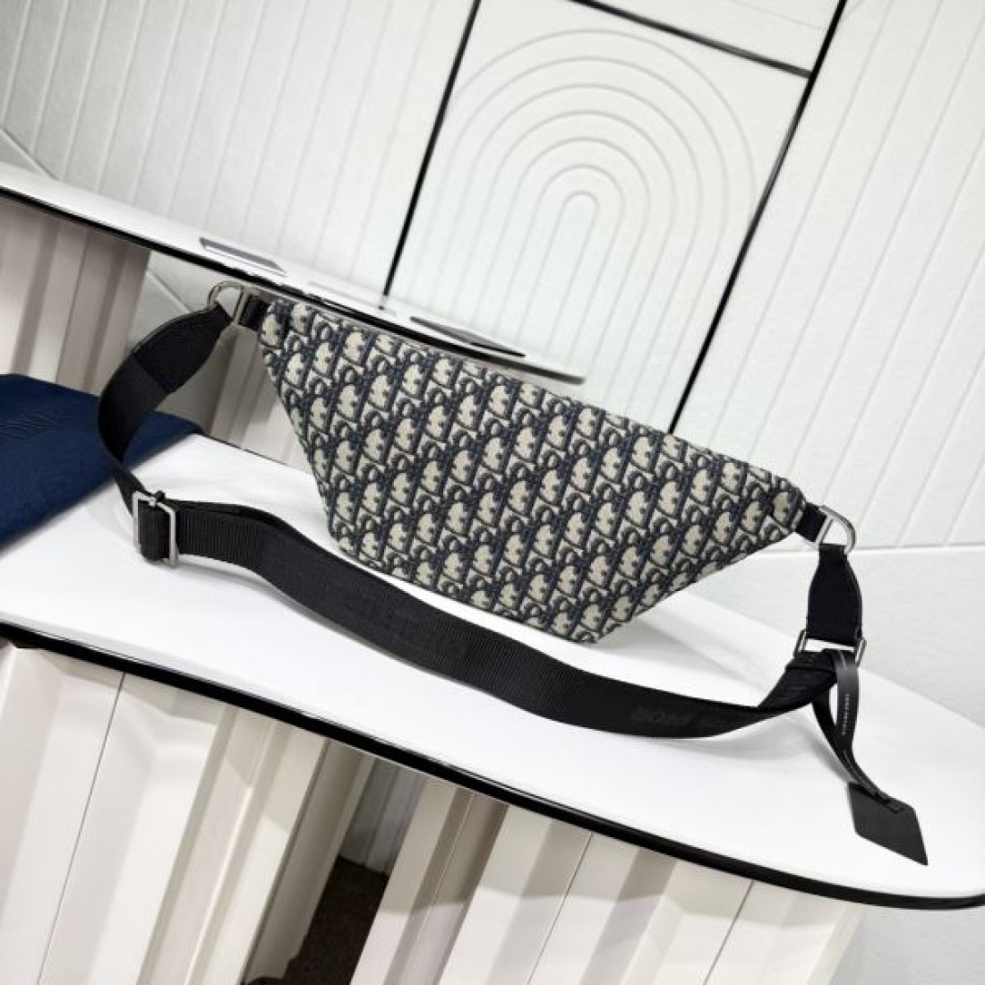 トレンド感ただよう ディオール コピー ウエストバッグ DIOR 魅力的で実用的