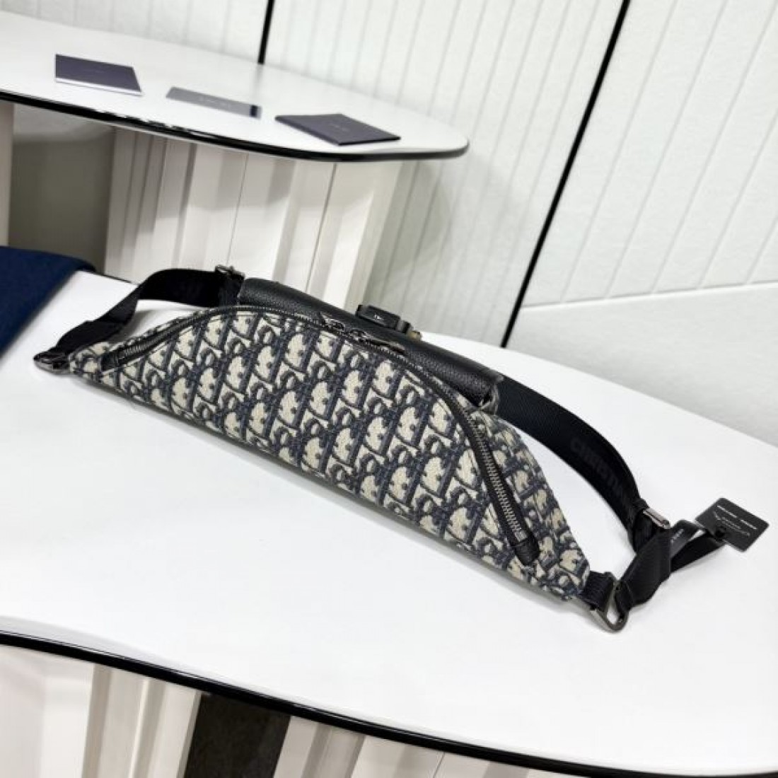 トレンド感ただよう ディオール コピー ウエストバッグ DIOR 魅力的で実用的