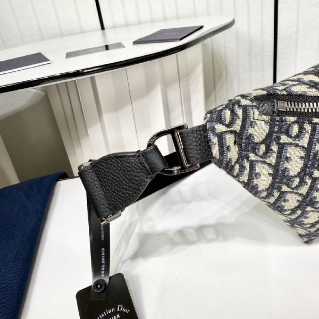 トレンド感ただよう ディオール コピー ウエストバッグ DIOR 魅力的で実用的