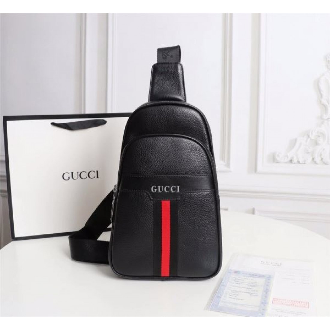 GUCCI グッチ コピー チェストバッグ おしゃれで都会的なデザイン