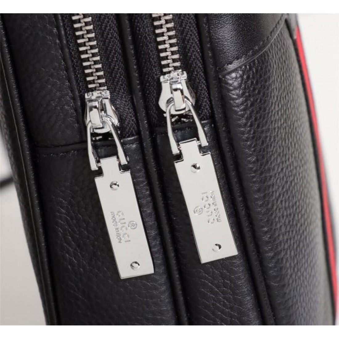  GUCCI グッチ コピー チェストバッグ おしゃれで都会的なデザイン