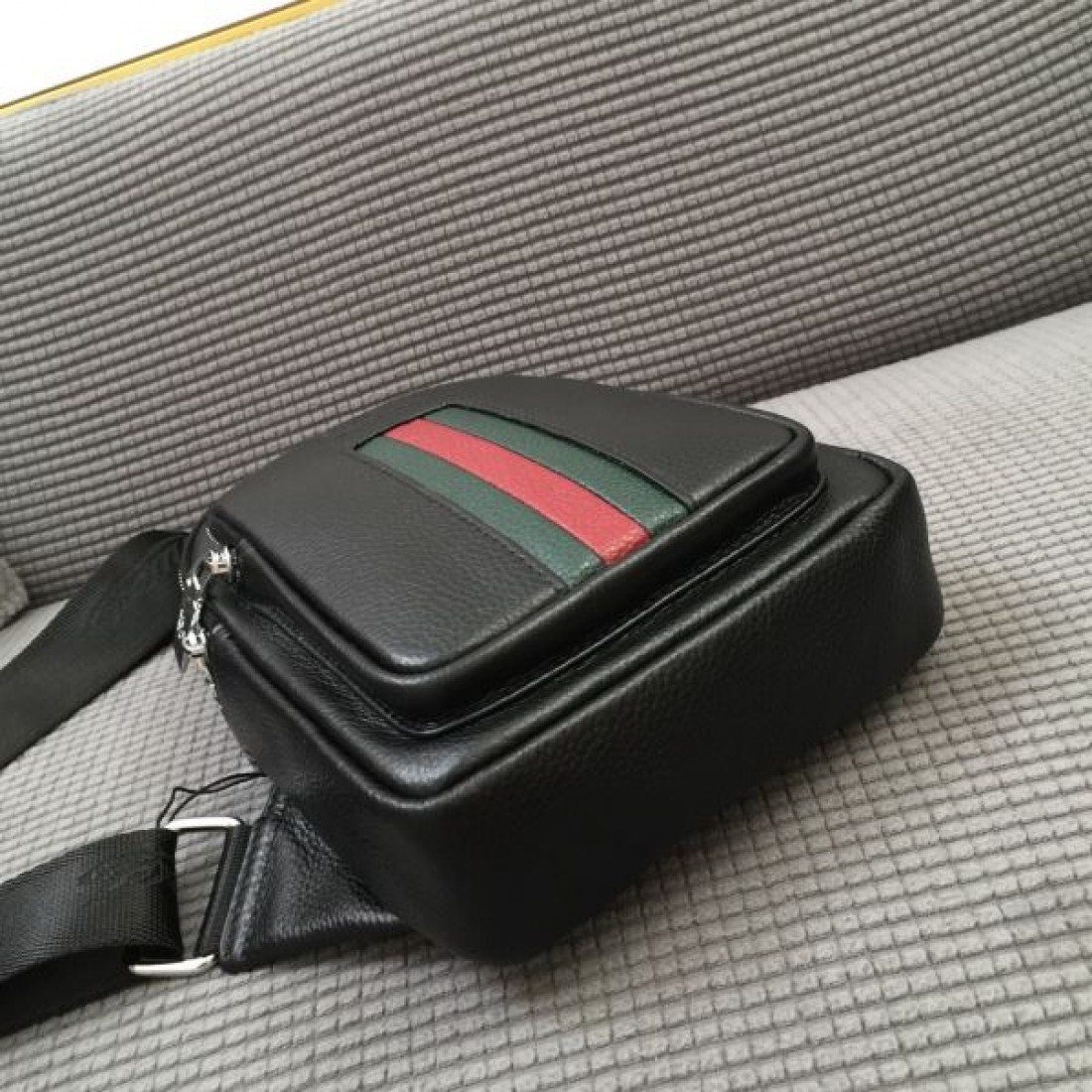 洗練されたモード感 グッチ コピー チェストバッグ GUCCI 今季の注目アイテム