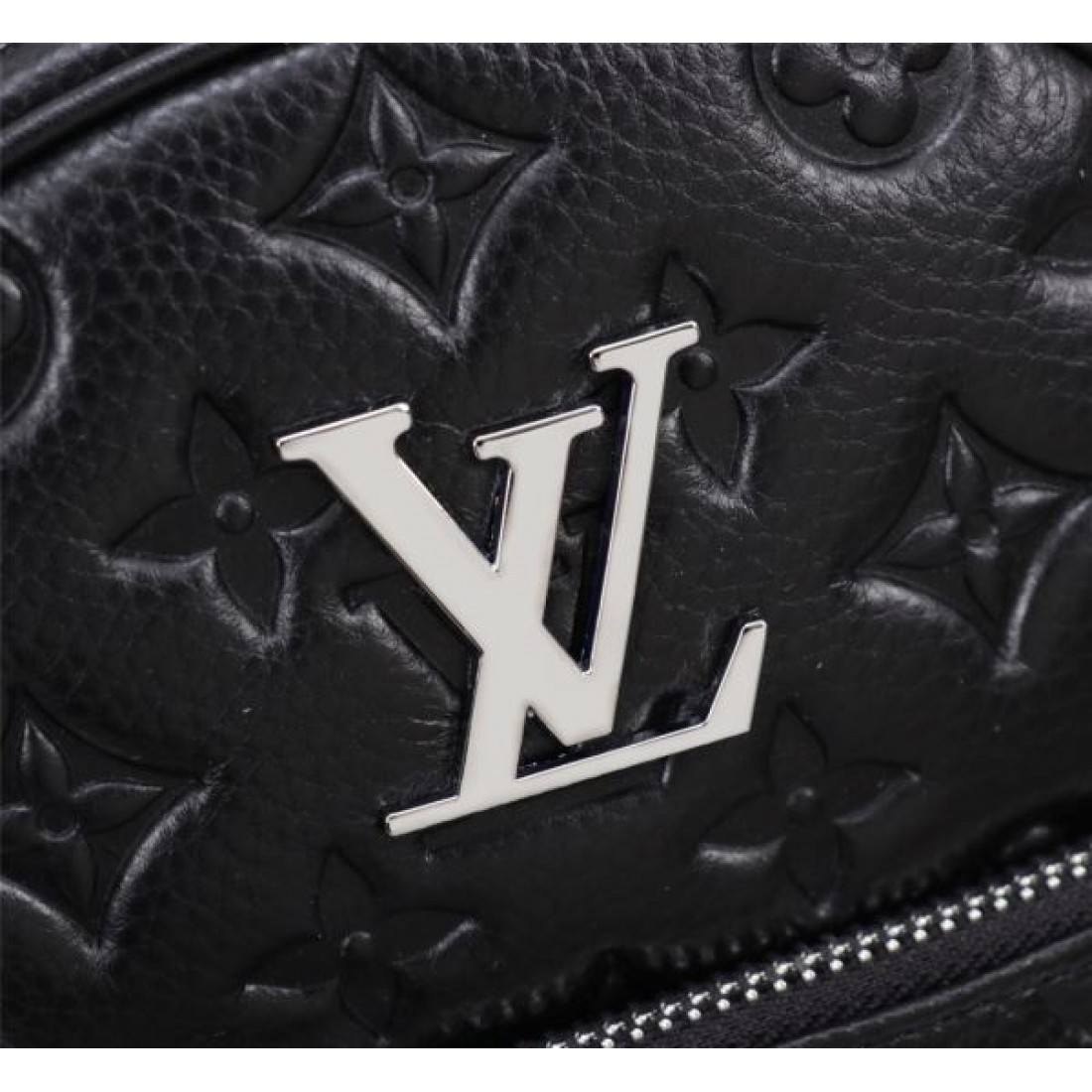  ルイヴィトン コピー チェストバッグ LOUIS VUITTON 上品でエレガントな仕上がり