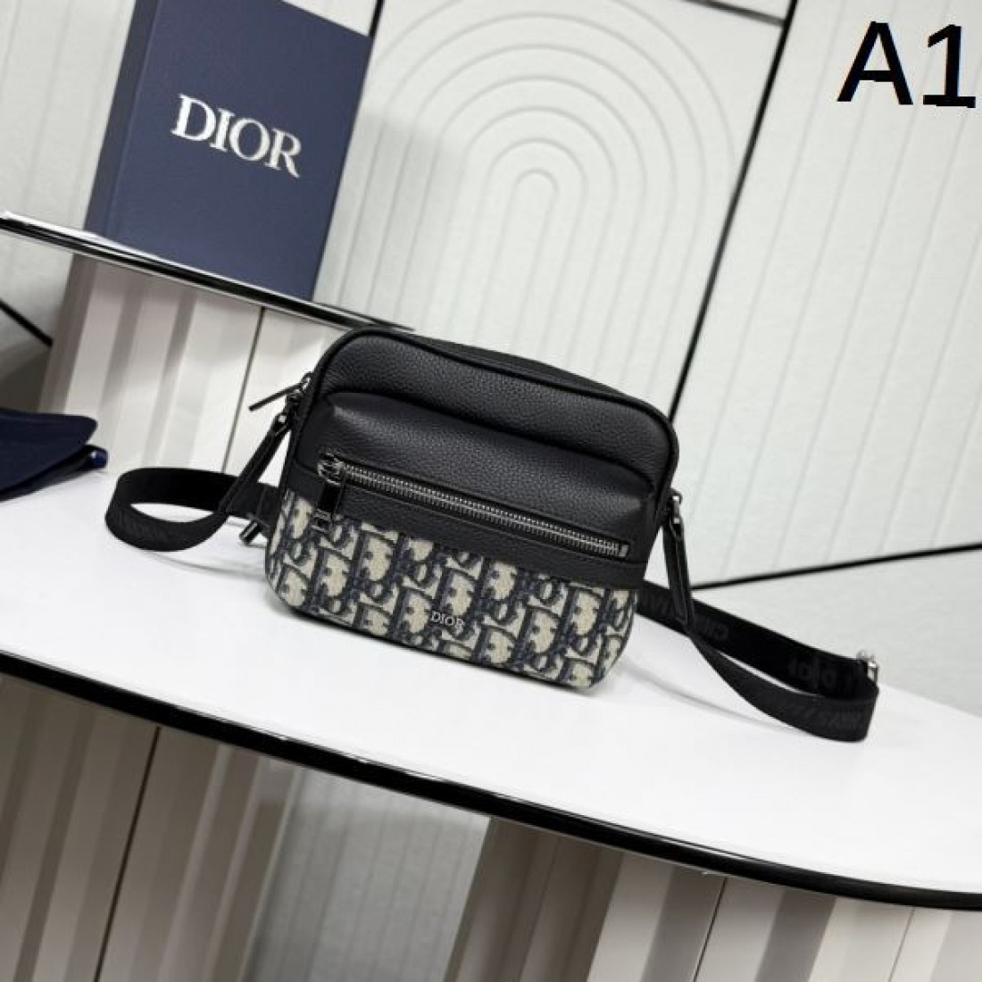 ディオール コピー ショルダーバッグ DIOR 華やかでエレガントな雰囲気