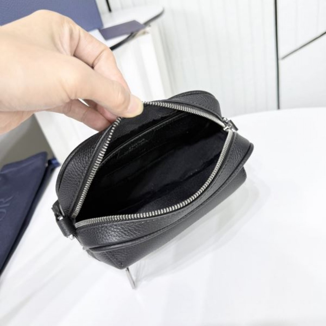 ディオール コピー ショルダーバッグ DIOR 華やかでエレガントな雰囲気