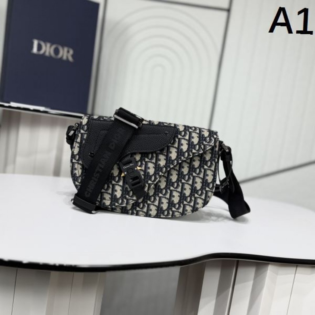 洗練された都会的な DIOR ディオール コピー ショルダーバッグ 魅力あふれる一品