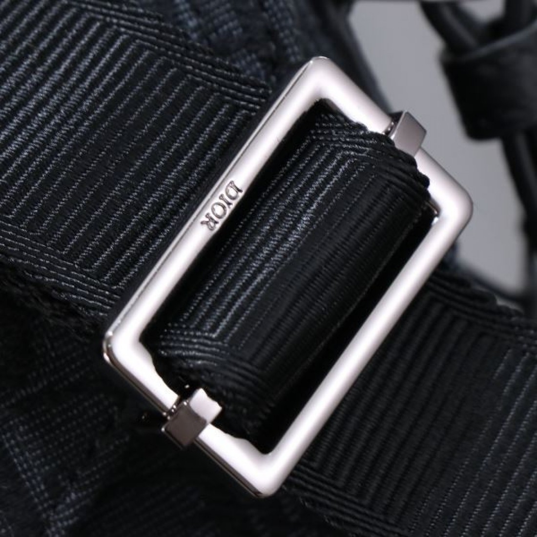 洗練された都会的な DIOR ディオール コピー ショルダーバッグ 魅力あふれる一品