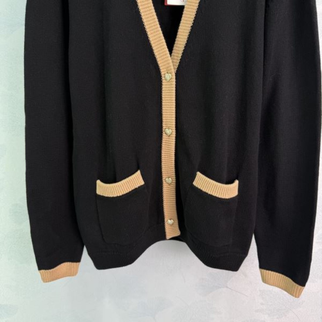 洗練 VALENTINO フェミニン 新作 レディース ヴァレンティノ コピー ニットカーディガン