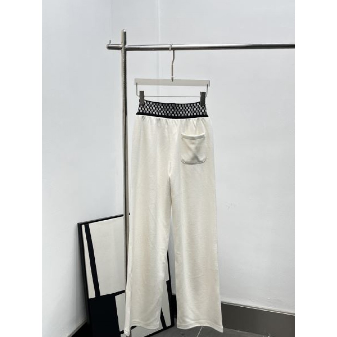 高級 スタイリッシュ FENDI モード フェンディ コピー ワイドパンツ