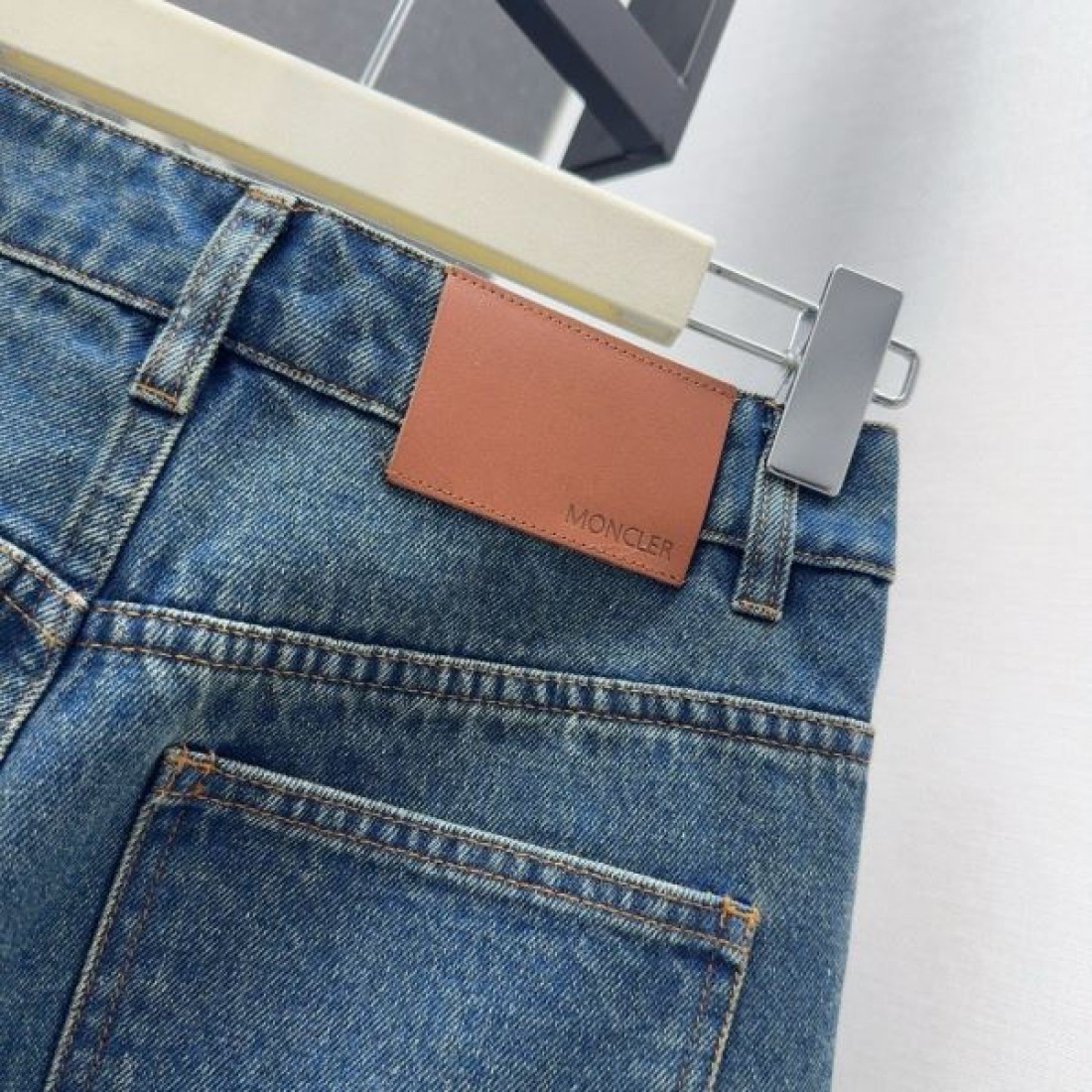 クラシック スタイリッシュ MONCLER 洗練 モンクレール コピー ジーンズ
