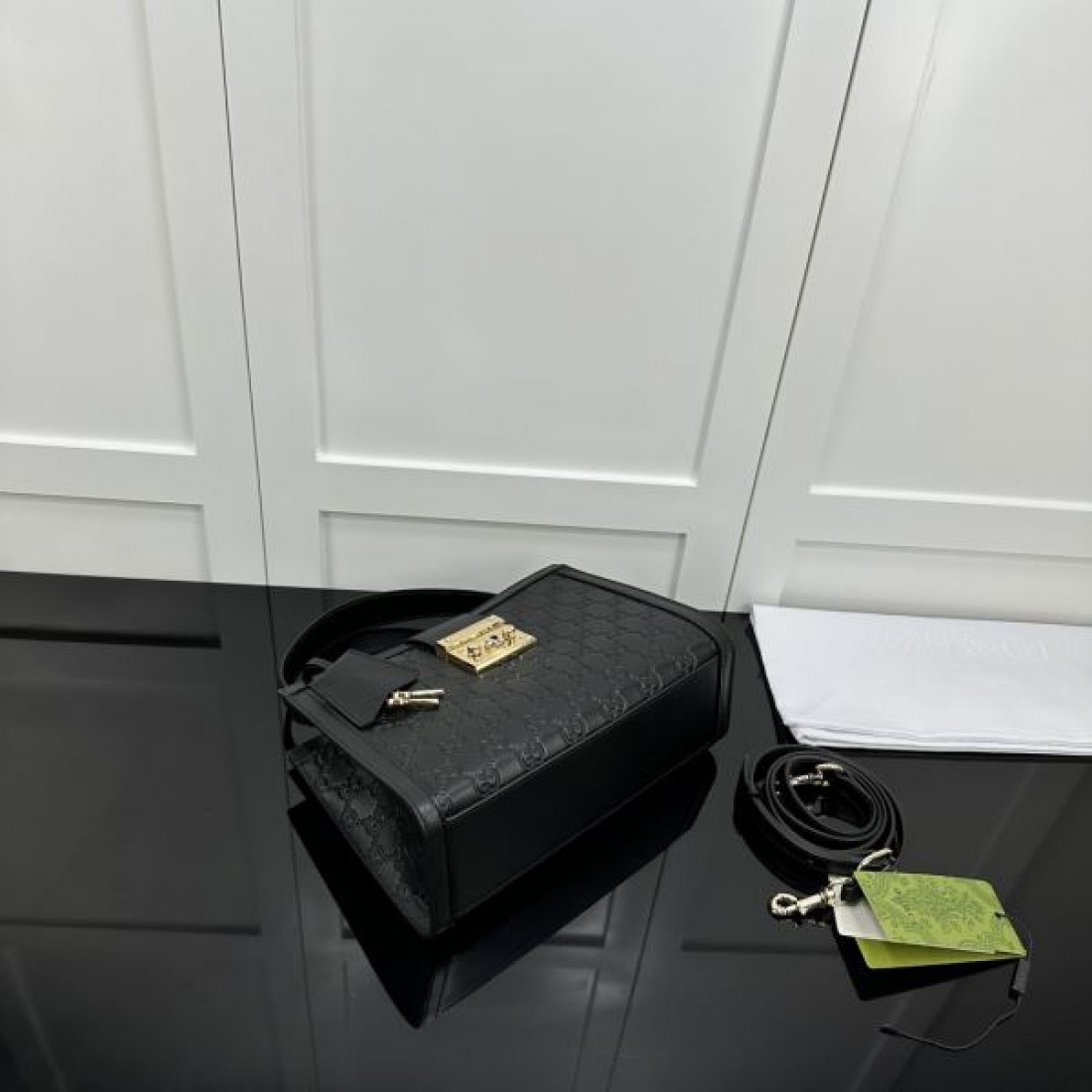 高級 感度の高い トレンドな GUCCI グッチ コピー トートバッグ スタイリッシュ 洗練された 