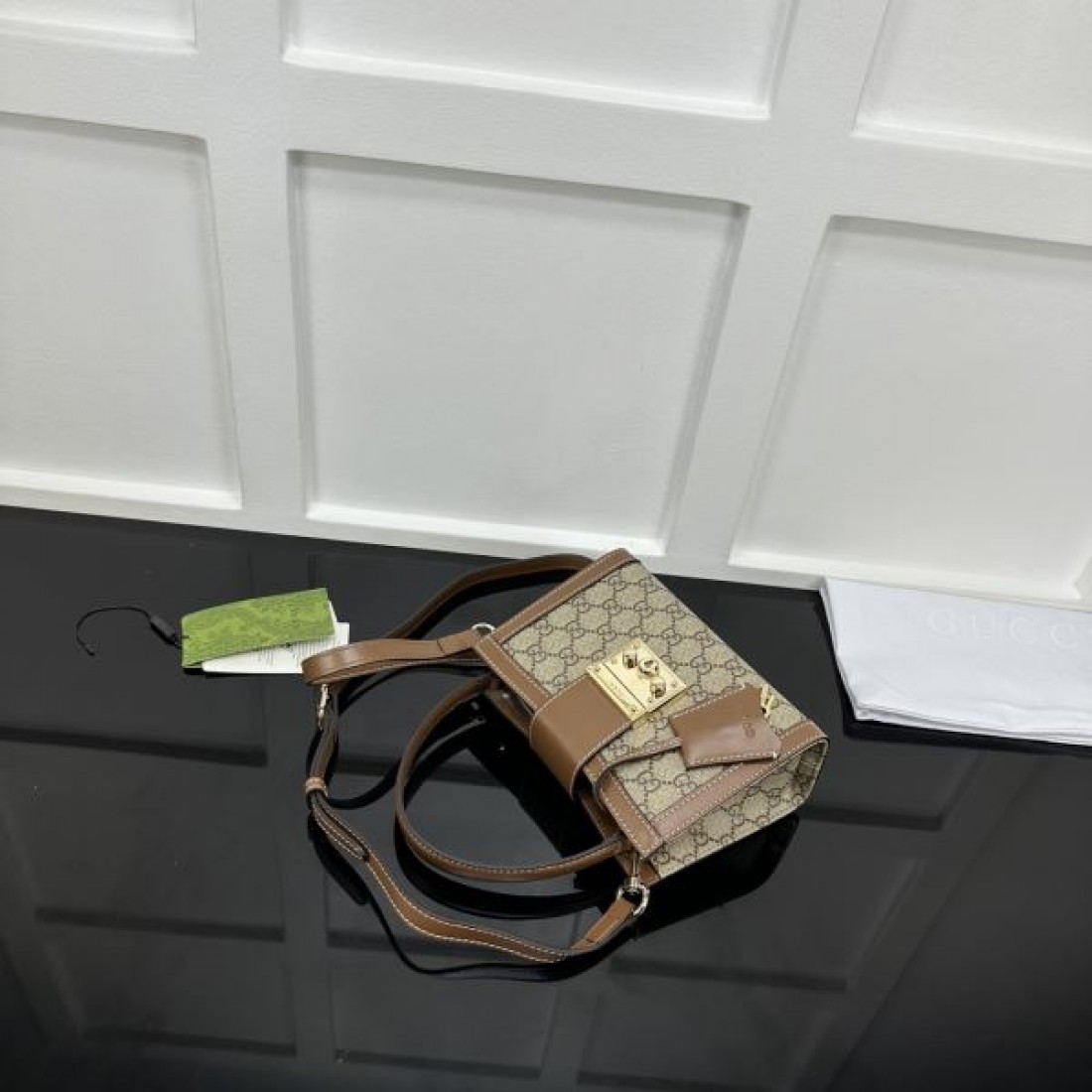 クラシカル 高貴 上質な GUCCI グッチ コピー トートバッグ おしゃれ 長く使える エレガント