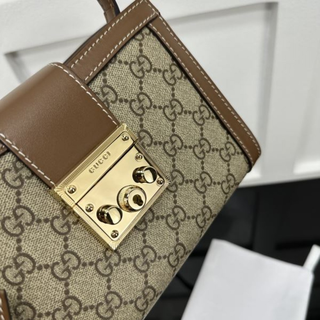 クラシカル 高貴 上質な GUCCI グッチ コピー トートバッグ おしゃれ 長く使える エレガント