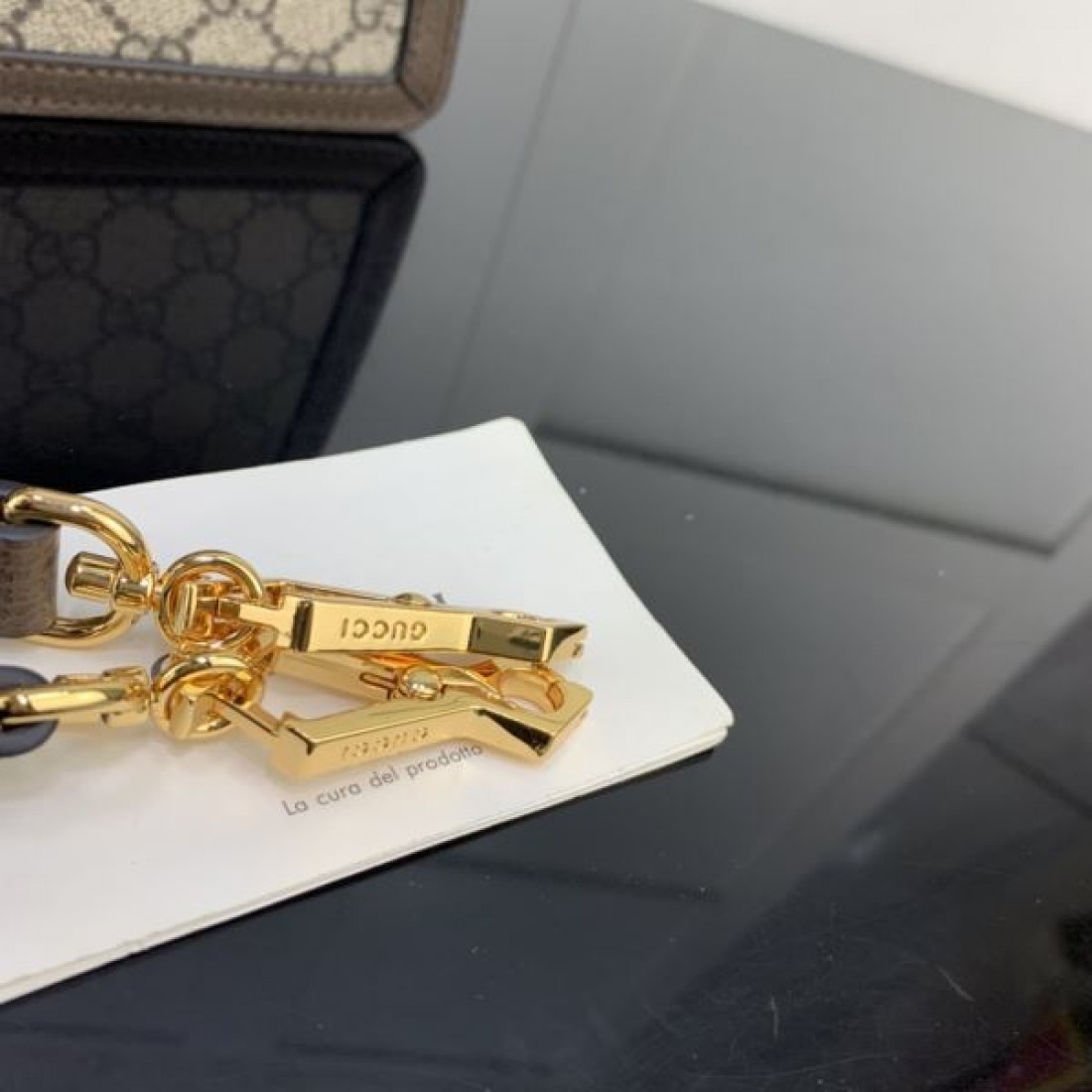 モダン おしゃれ 高級感のある GUCCI グッチ コピー トートバッグ 便利 使いやすい スタイリッシュ