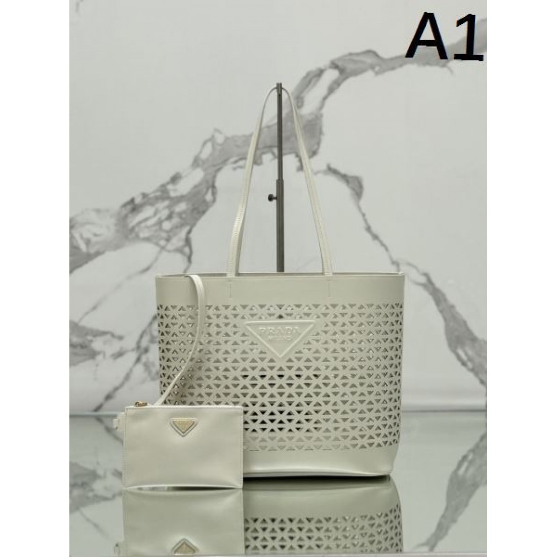 おしゃれ シンプル 高品質な PRADA プラダ コピー トートバッグ 実用的 エレガント 洗練された