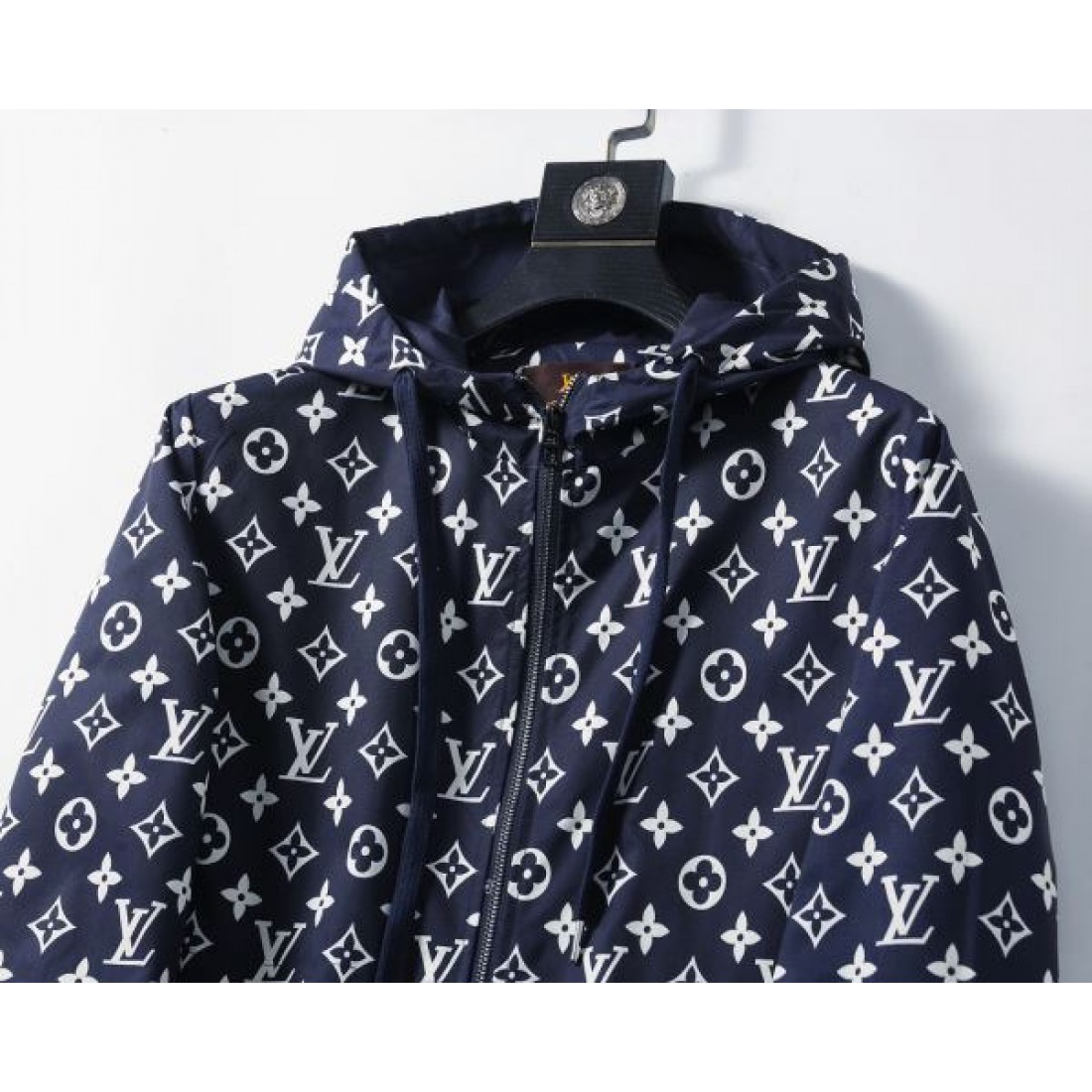 上品 柔らか 美しい LOUIS VUITTON ルイヴィトン コピー コート 優雅 エレガント 高級