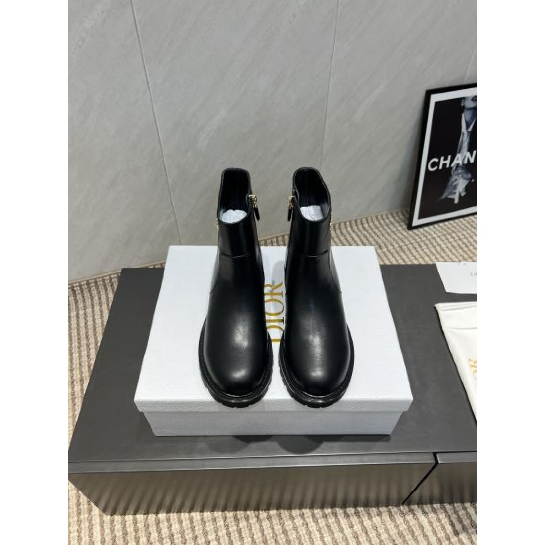 秋冬コーデに 大人気の ディオール DIOR スーパーコピー ブーツ 洗練された