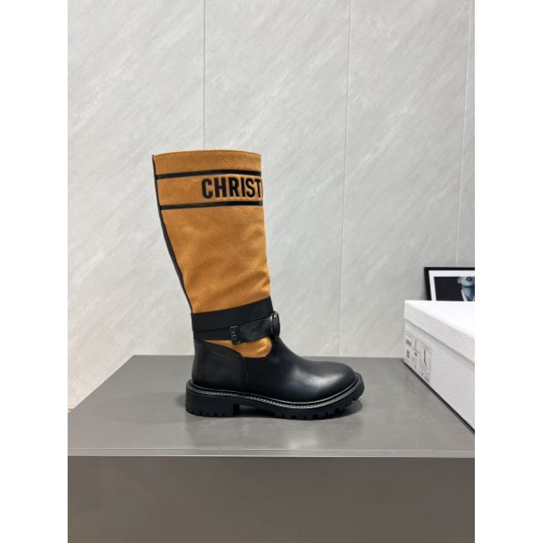 秋冬限定 限定モデルの ディオール DIOR スーパーコピー ブーツ 精巧な