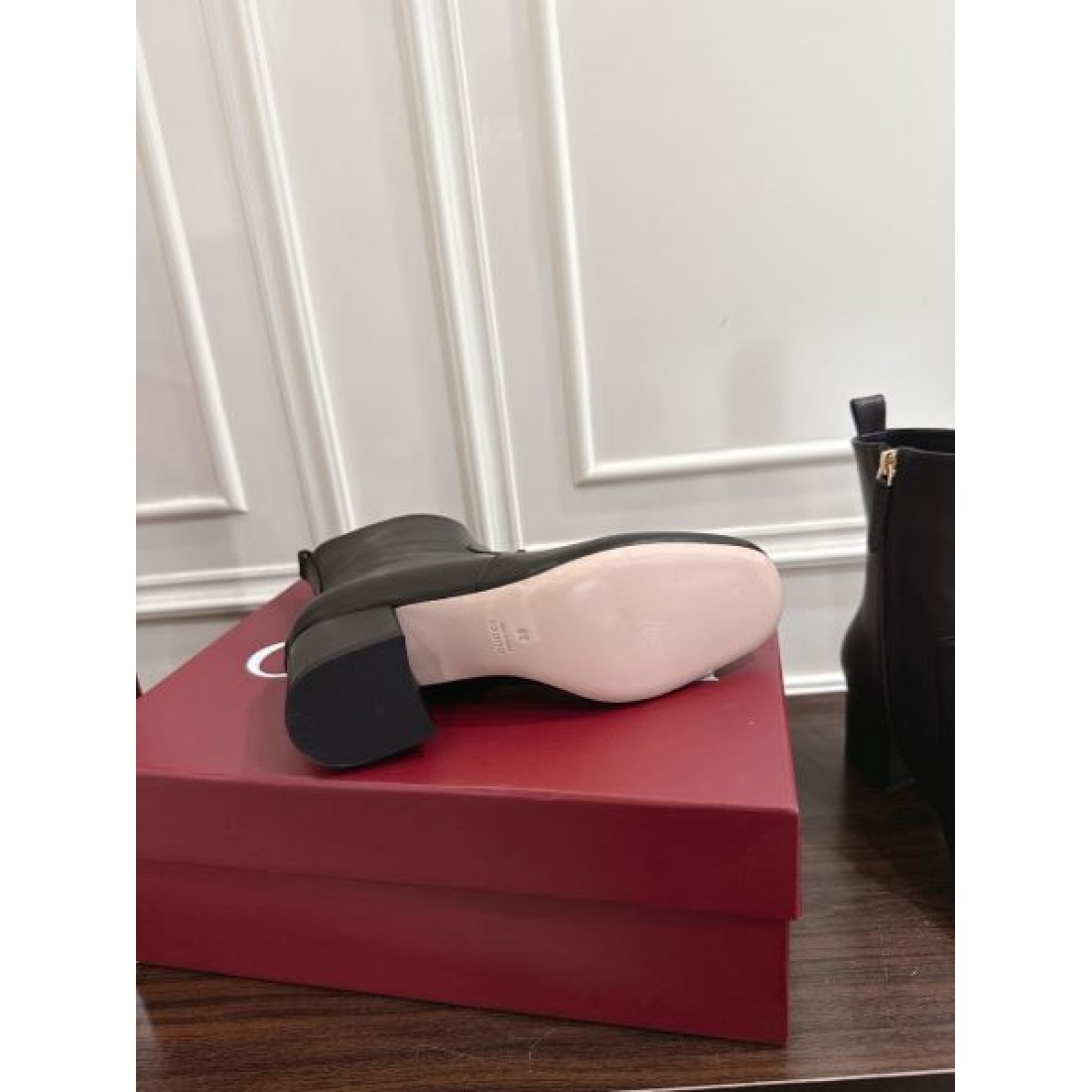 秋冬人気 最新作の GUCCI グッチ スーパーコピー ブーツ 品質保証の