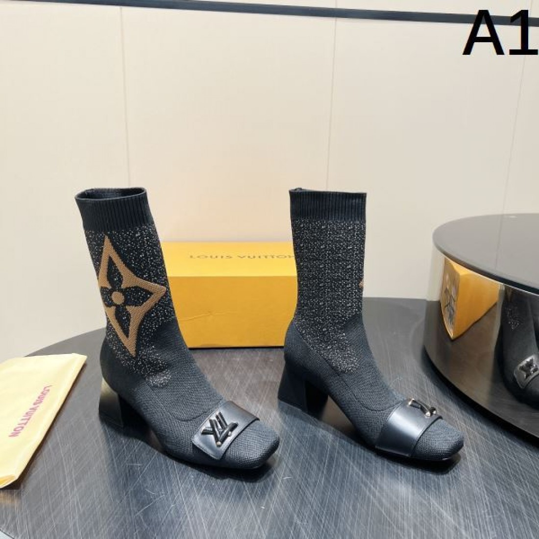 プレミア 精巧 LOUIS VUITTON ルイヴィトン スーパーコピー ブーツ 最終価格