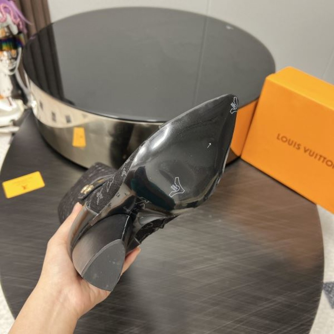  洗練 高級感 LOUIS VUITTON ルイヴィトン コピー ブーツ 定番 205秋冬 人気急上昇アイテム