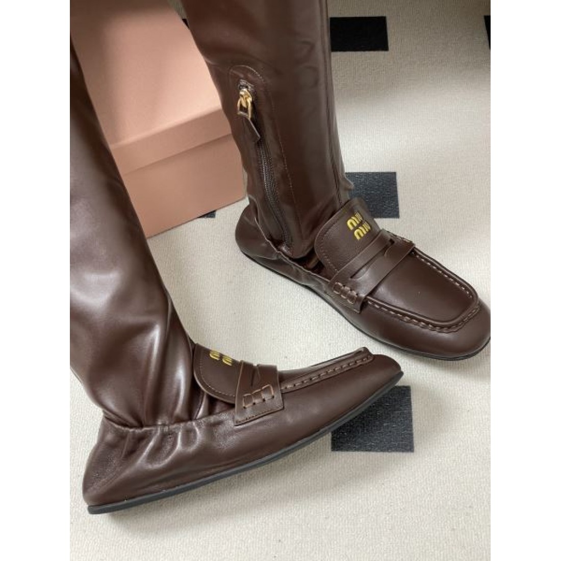 205秋冬独特 おしゃれ MIU MIU ミュウミュウ コピー ブーツ 限定 上質デザインシリーズ