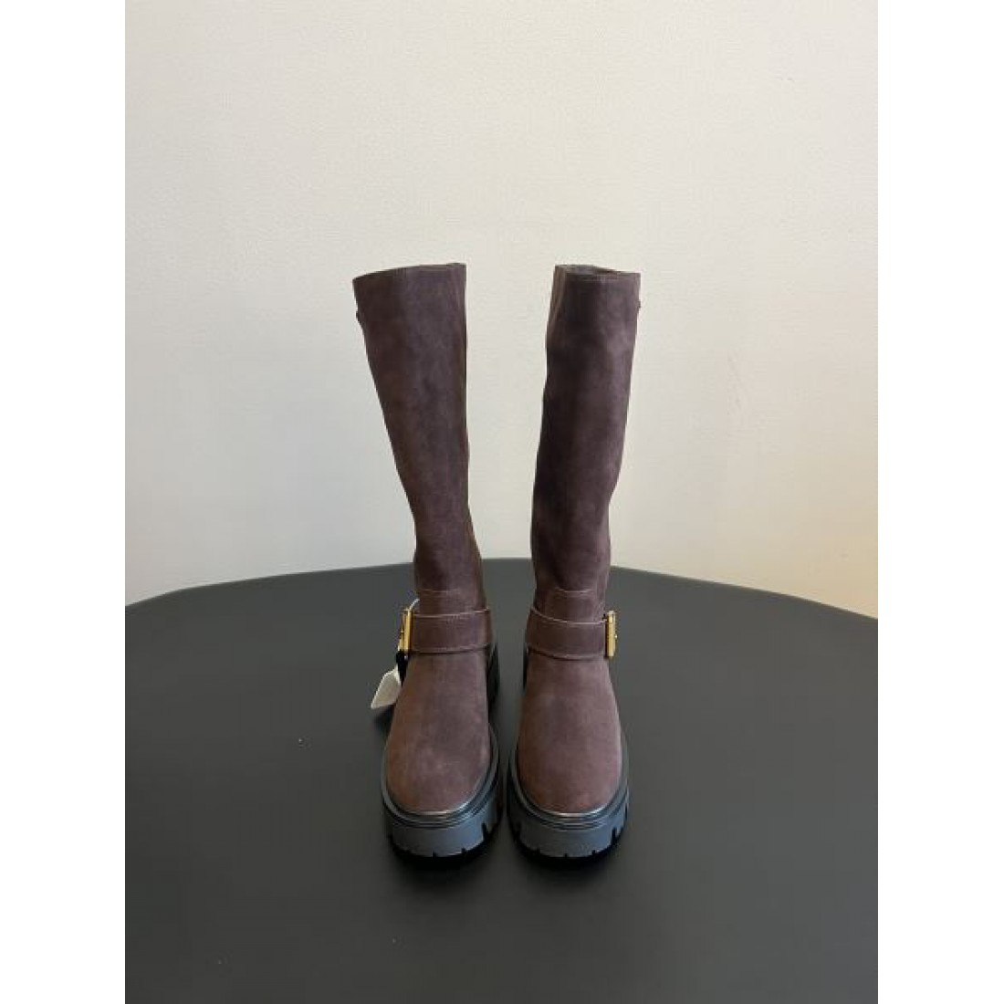 モードな 先鋭的な ミニマルな PRADA プラダ コピー ブーツ シャープな 都会的な クールな