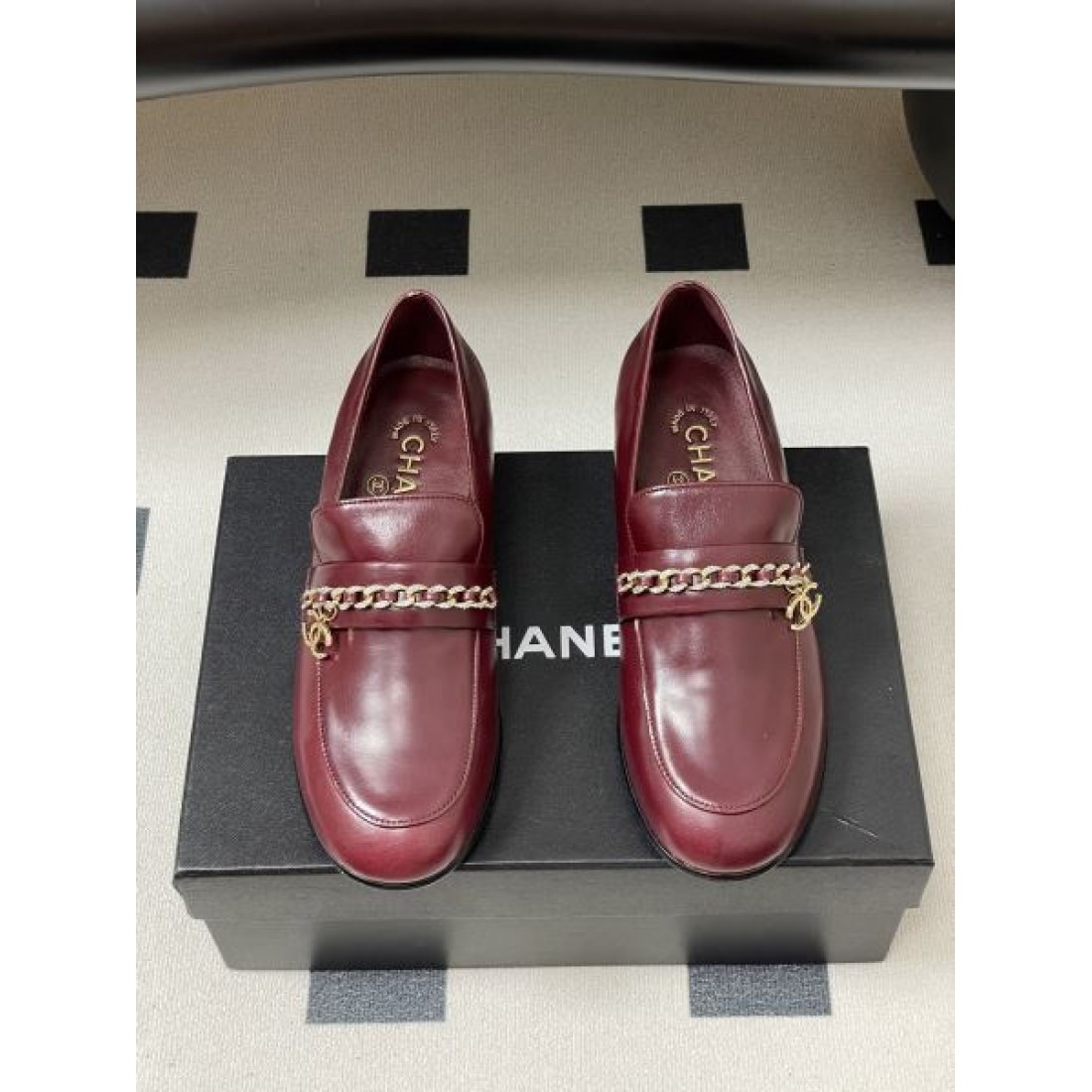 ラグジュアリーな 至高の 繊細な CHANEL シャネル コピー カジュアルシューズ 華やかな 可愛らしい 