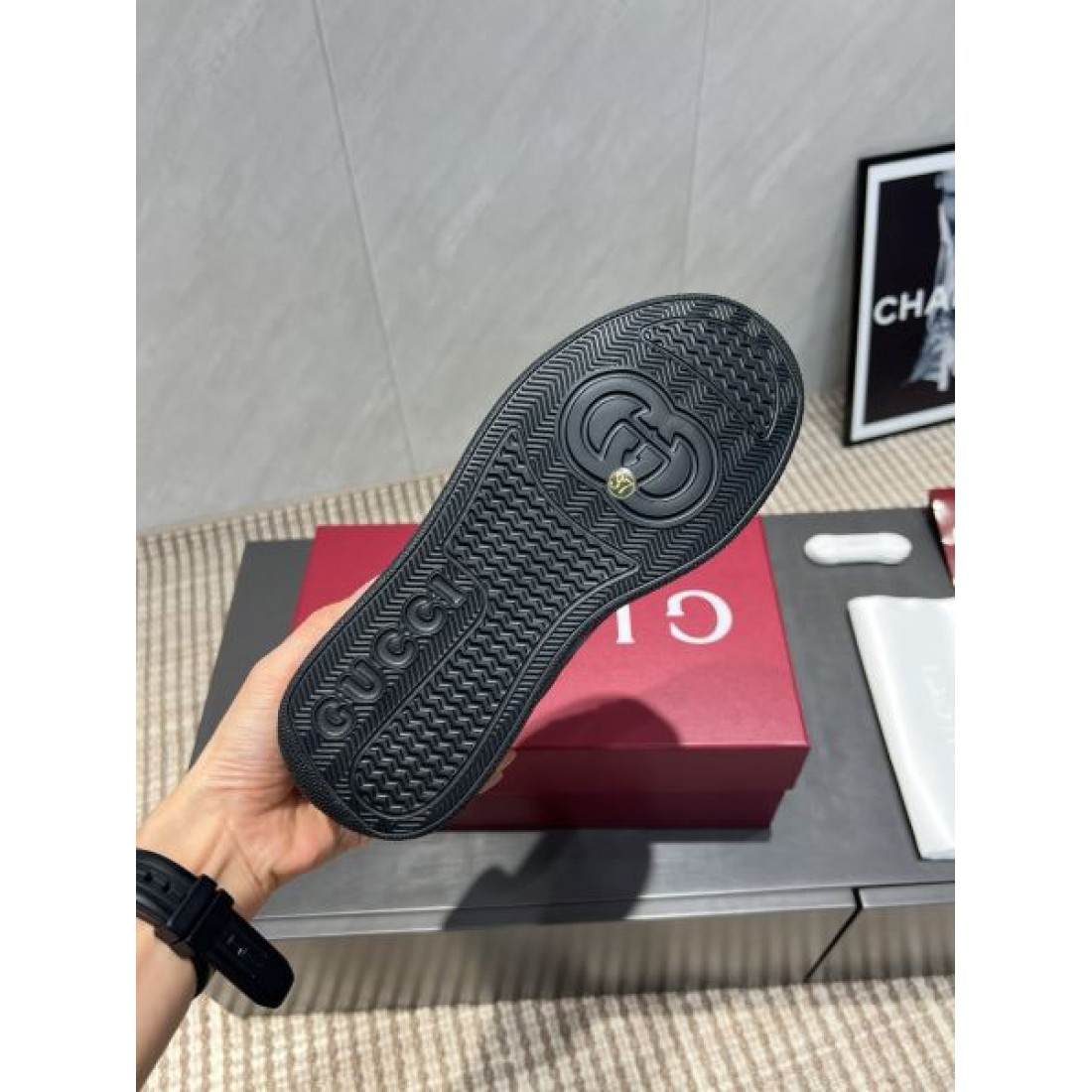 独創的な 斬新な 大胆な GUCCI グッチ コピー カジュアルシューズ 魅惑的な クールな