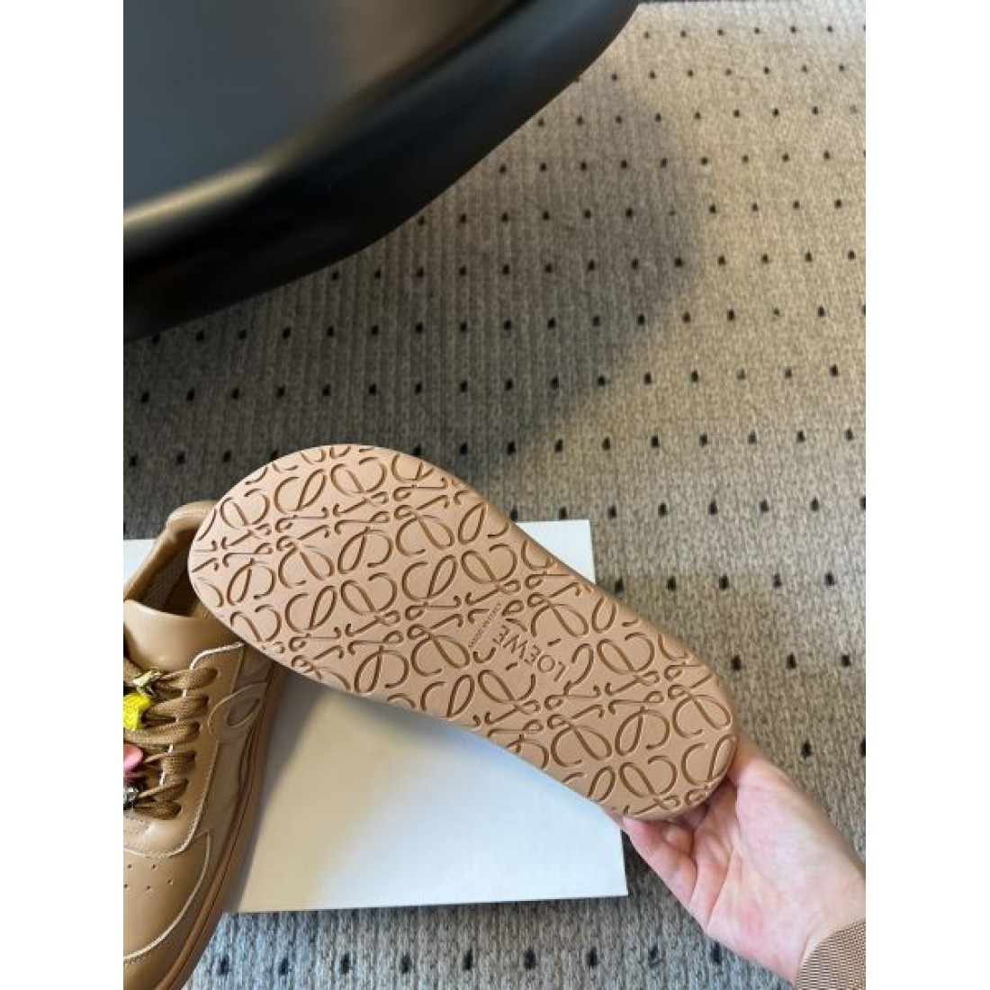 芸術的な ポエティックな 個性的な LOEWE ロエベ コピー カジュアルシューズ 独創的な