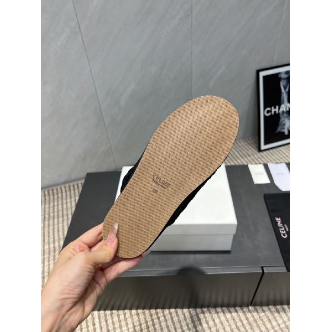 上品 なめらか 贅沢 セリーヌ CELINE コピー ファースリッパ 優雅 柔らか 心地よい