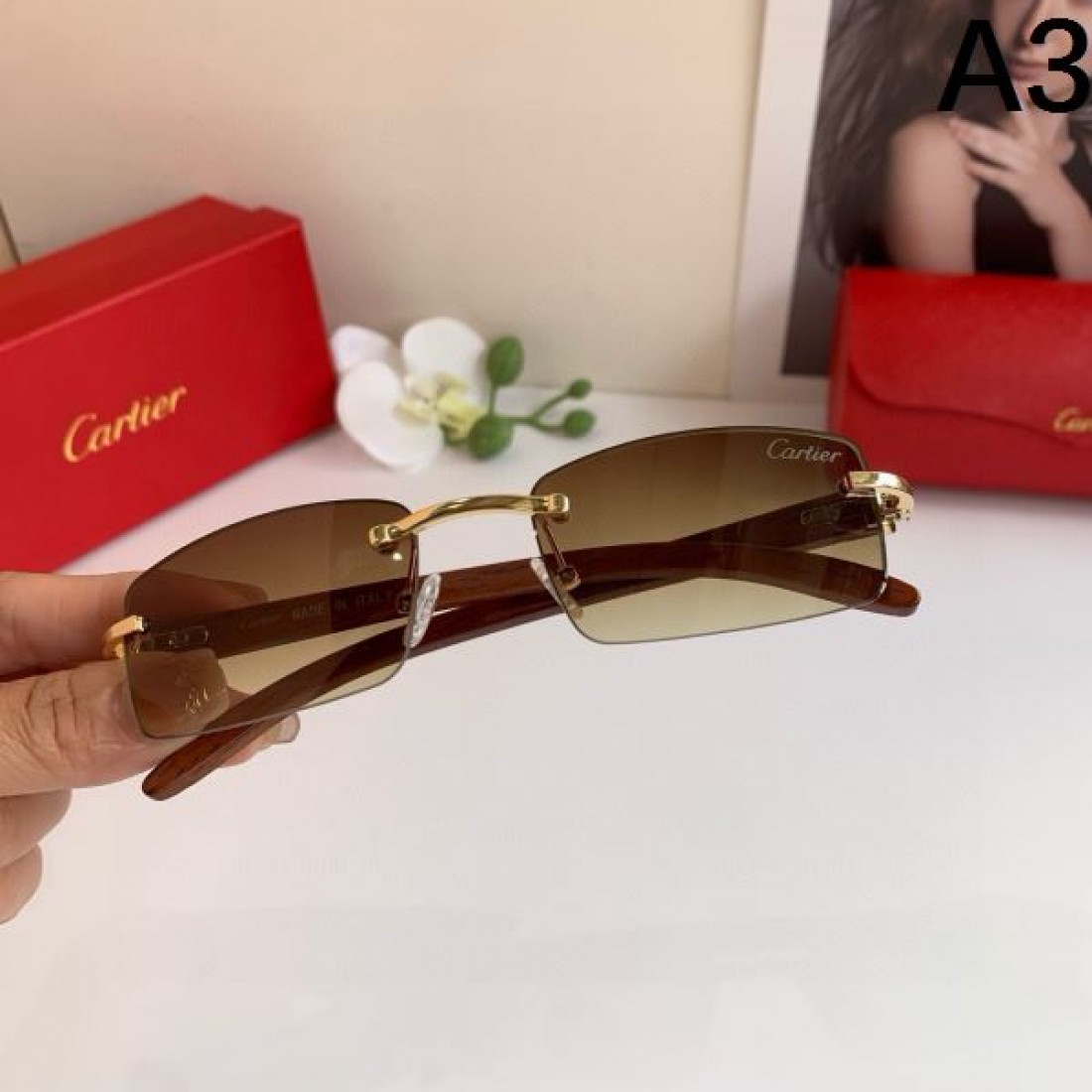 クラシック エンブレム カルティエ CARTIER コピー サングラス 由緒 格式