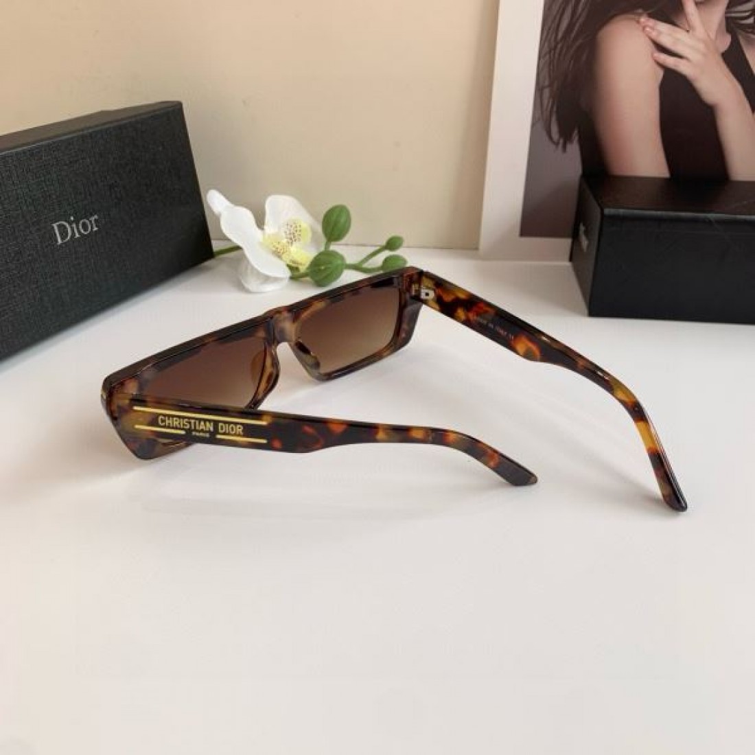 クラシックな ツイード調の エレガントな ディオール DIOR コピー サングラス 上品な 