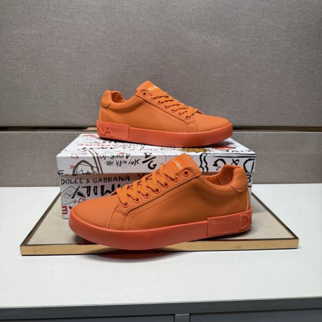 個性的 高級 ドルチェ＆ガッバーナ DOLCE＆GABBANA コピー カジュアルシューズ 華やか