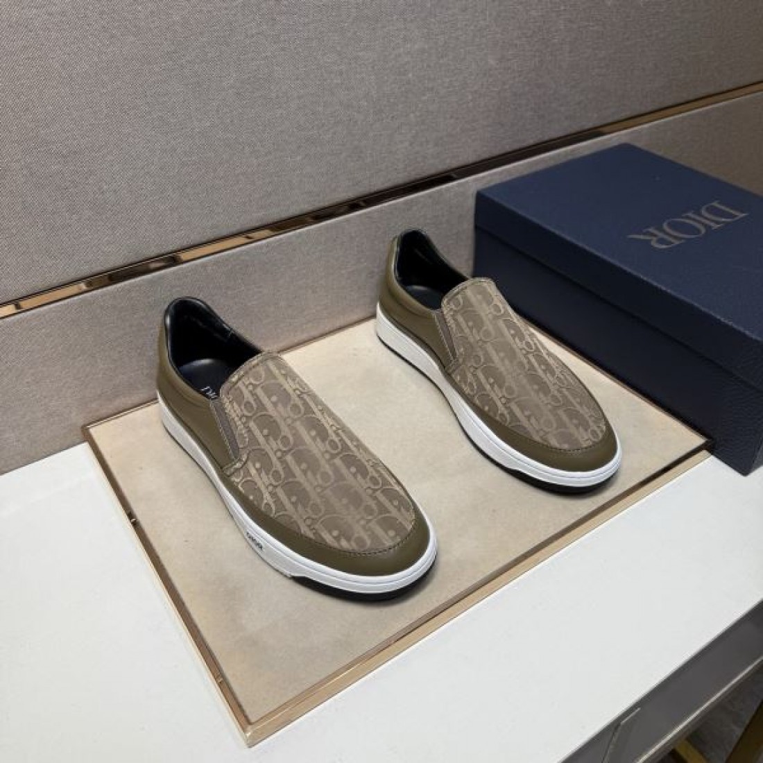 モード感 洗練 ディオール DIOR コピー カジュアルシューズ 上品 大人