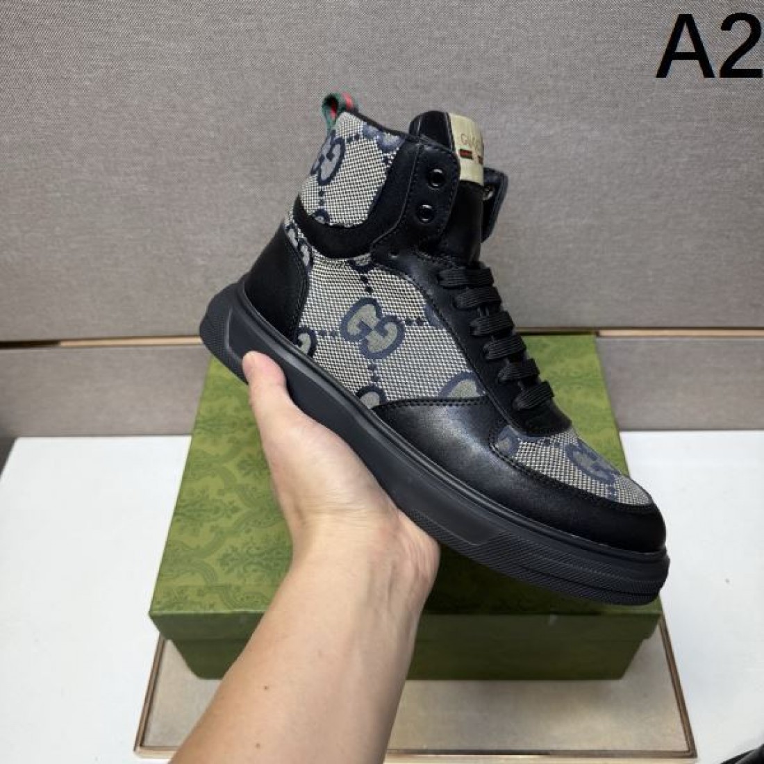 ビーズ エンブレム プレステージ グッチ GUCCI コピー カジュアルシューズ 華麗