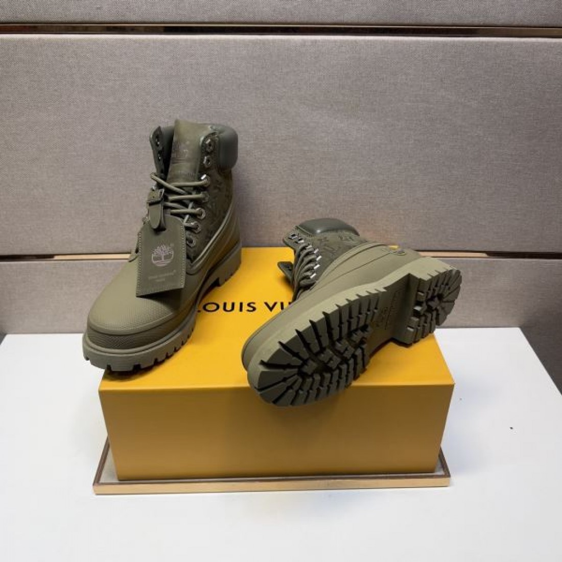 レザー エンボス 上質 LOUIS VUITTON ルイヴィトン コピー カジュアルシューズ 精巧 