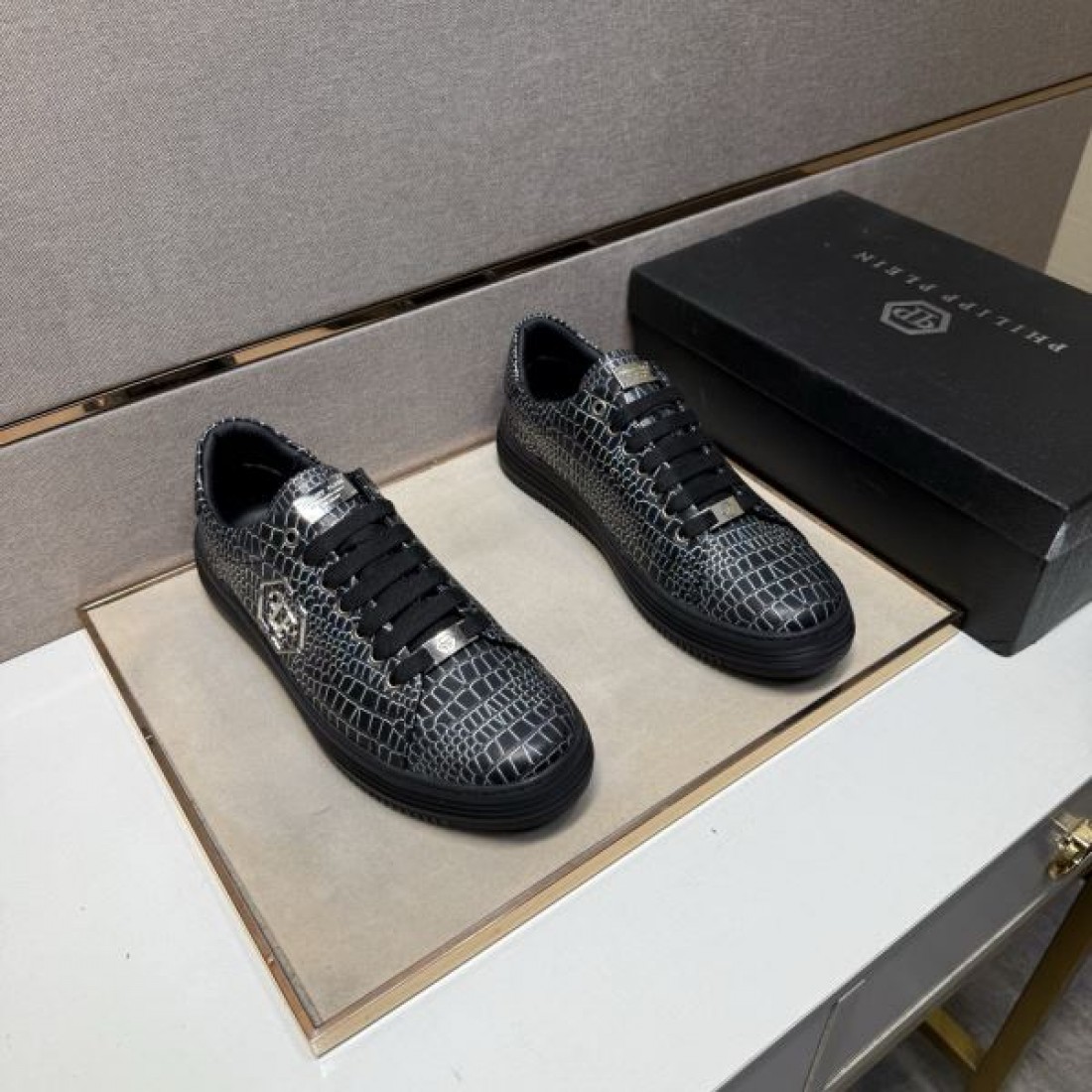 スカル ロックPHILIPP PLEIN フィリッププレイン カコピー ジュアルシューズ 