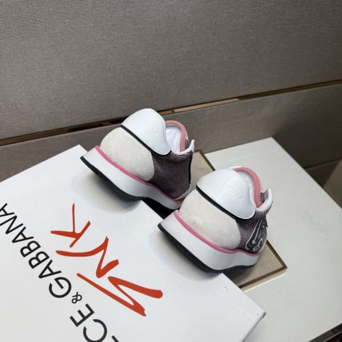 上質 洗練 DOLCE＆GABBANA ドルチェ＆ガッバーナ コピー ビジネスシューズ 高級感 上品