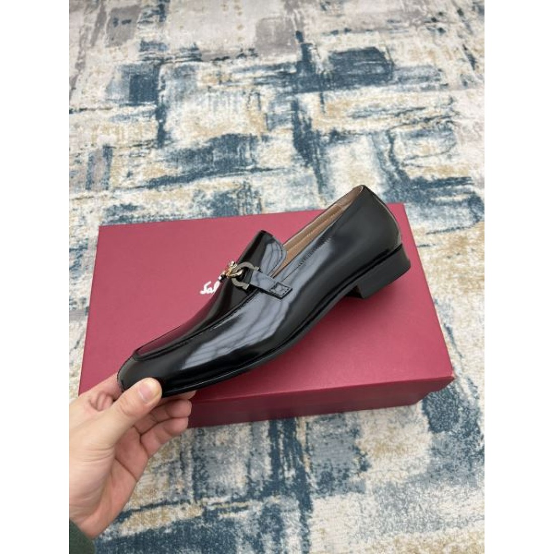 プレーン トゥ モダン FERRAGAMO サルヴァトーレ フェラガモ コピー ビジネスシューズ シンプル