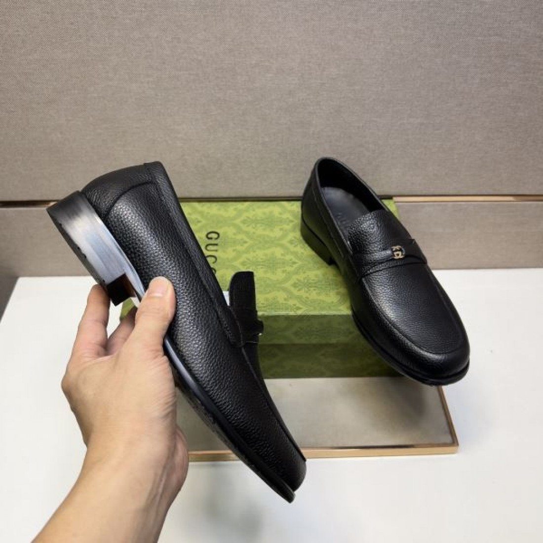 GGモノグラム ヴィンテージ スタイリッシュ コピー GUCCI グッチ ビジネスシューズ レトロ 